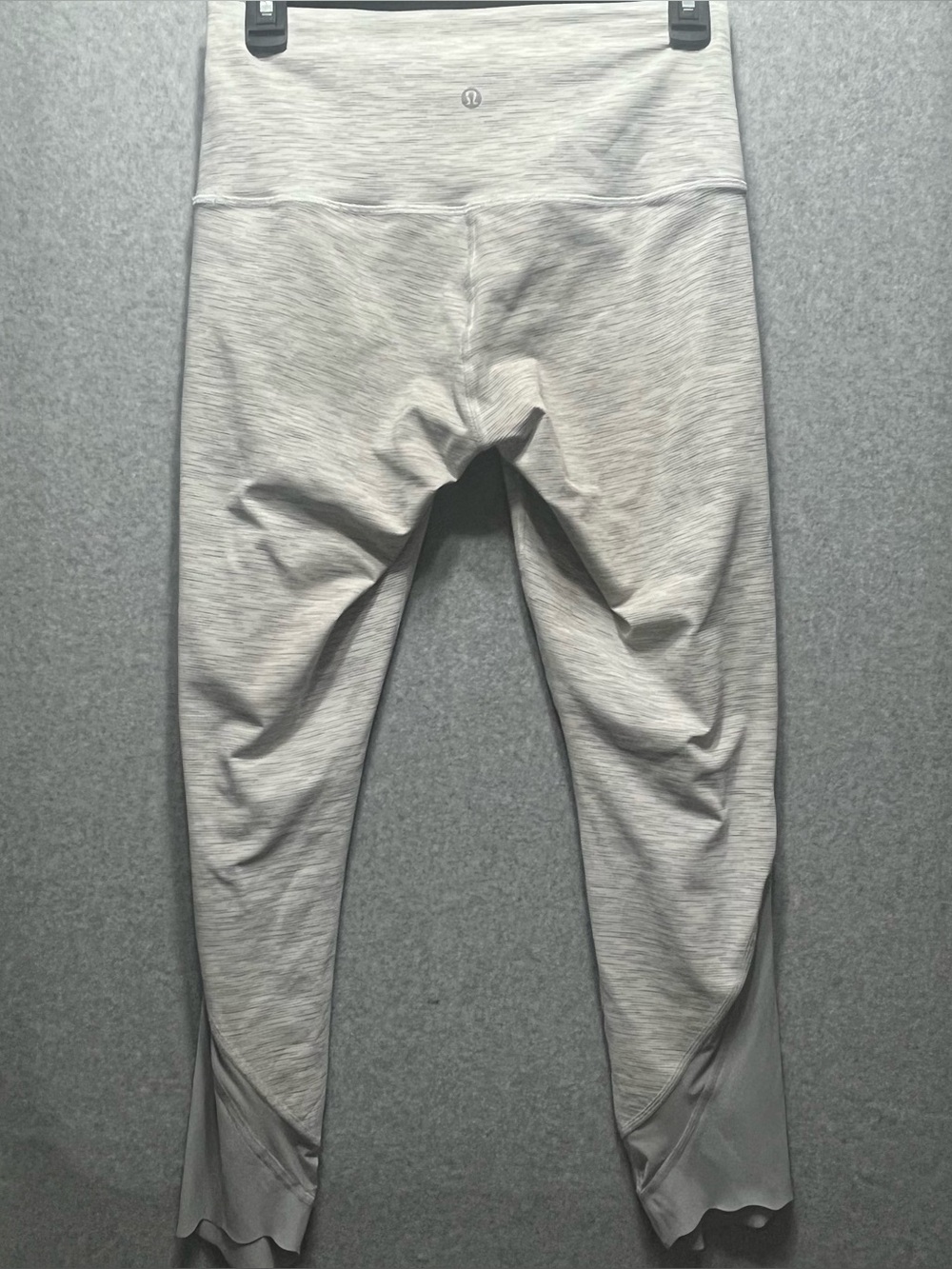 Lululemon Wunder Under High-Rise Crop 23" Scalloped Hem Leggings - Size 8